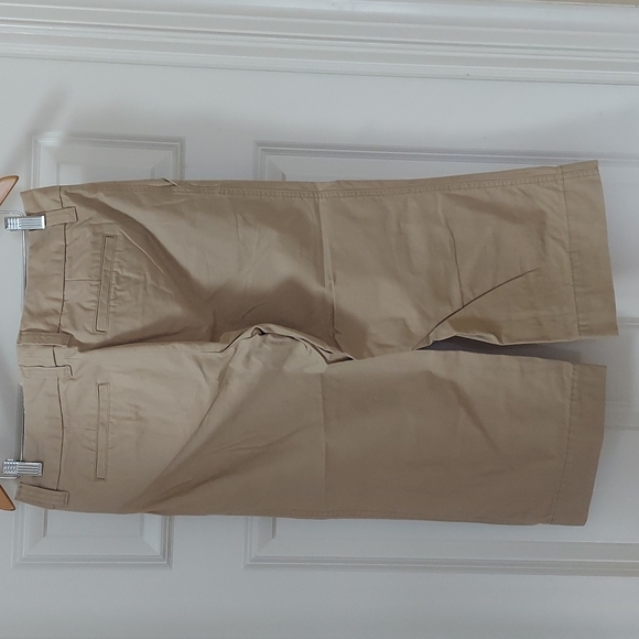Gap favorite chino cropped, tan, size 8 - Picture 2 of 6